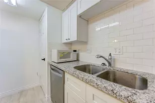 830 Threadneedle St, Houston, TX 77079 - Photo 18