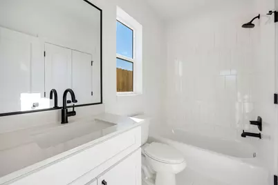 2810 Mills Street, Houston, TX 77026 - Photo 8
