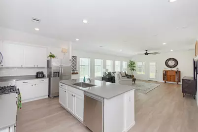 9919 Summer Peony Court, Baytown, TX 77521 - Photo 6