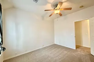 7426 Maple Run Dr, Sugar Land, TX 77479 - Photo 16