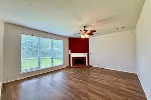 7426 Maple Run Dr, Sugar Land, TX 77479 - Photo 4