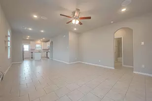 7446 French Quarter Ct, Fulshear, TX 77441 - Photo 6