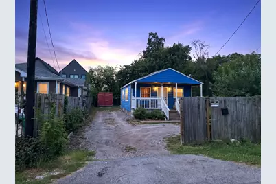818 E 40th Street, Houston, TX 77022 - Photo 1