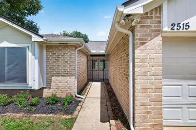 2515 Old Fort Road, Sugar Land, TX 77479 - Photo 2