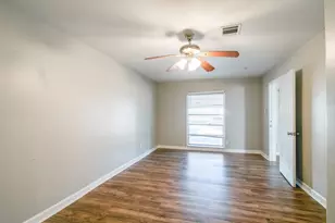 10201 Homestead Rd, Houston, TX 77016 - Photo 12
