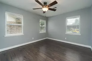 8326 Hazen St, Houston, TX 77036 - Photo 18