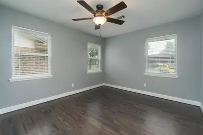 8326 Hazen Street, Houston, TX 77036 - Photo 18