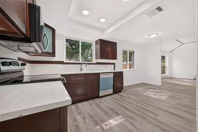 13722 New Village Lane, Sugar Land, TX 77498 - Photo 12