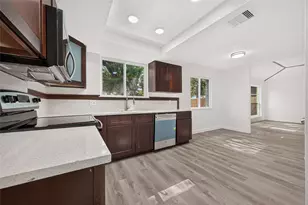 13722 New Village Ln, Sugar Land, TX 77498 - Photo 12