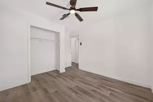13722 New Village Ln, Sugar Land, TX 77498 - Photo 18