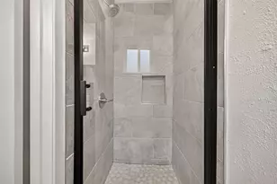 13722 New Village Ln, Sugar Land, TX 77498 - Photo 28