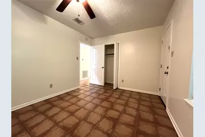 3008 Manor Lane #B, Huntsville, TX 77340 - Photo 10