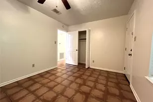 3008 Manor Ln, Huntsville, TX 77340 - Photo 10
