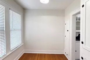 1126 Berthea St, Houston, TX 77006 - Photo 6