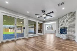 2406 Shelia St, Pearland, TX 77581 - Photo 8