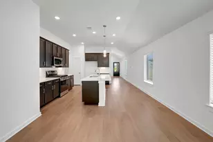 21462 Jacaranda Blossom Wy, Tomball, TX 77377 - Photo 4