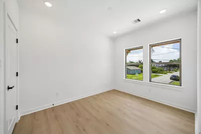 8129 Safebuy Street #B, Houston, TX 77028 - Photo 6