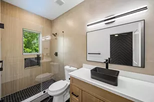 8129 Safebuy St, Houston, TX 77028 - Photo 6