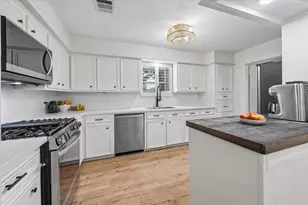 10734 Bordley Dr, Houston, TX 77042 - Photo 6