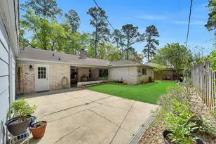 15607 Artoys Dr, Tomball, TX 77377 - Photo 32