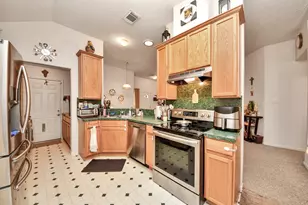 1611 Bob White St, Brookshire, TX 77423 - Photo 6