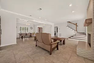 619 Flaghoist Ln, Houston, TX 77079 - Photo 8