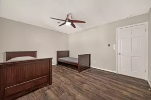 619 Flaghoist Ln, Houston, TX 77079 - Photo 26