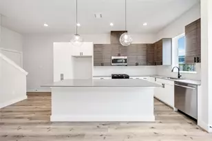 322 Charlock St St, Houston, TX 77022 - Photo 6