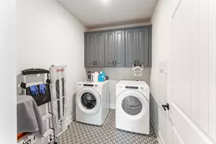 6804 Westview Dr, Houston, TX 77055 - Photo 22
