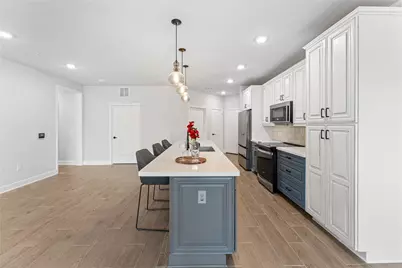 6804 Westview Drive #3103, Houston, TX 77055 - Photo 6