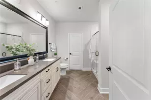 6804 Westview Dr, Houston, TX 77055 - Photo 14