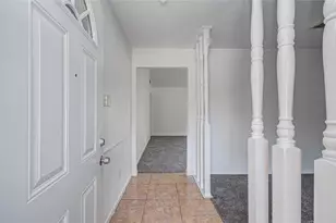 7015 Maple Fox Dr, Humble, TX 77338 - Photo 2