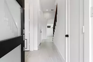 802 Detering St, Houston, TX 77007 - Photo 16