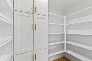 8321 Observatory St, Houston, TX 77088 - Photo 6