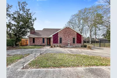 10614 Huntington Point Drive, Houston, TX 77099 - Photo 1