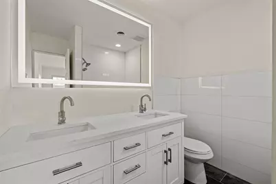 909 Silber Road #11, Houston, TX 77024 - Photo 14