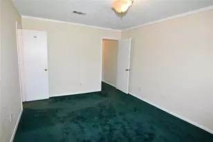 8518 Rinn St, Houston, TX 77078 - Photo 12