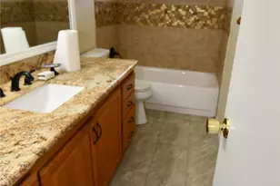 8518 Rinn St, Houston, TX 77078 - Photo 16