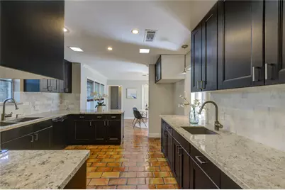 358 Tealwood Drive, Houston, TX 77024 - Photo 10