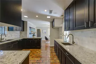 358 Tealwood Dr, Houston, TX 77024 - Photo 10