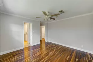 358 Tealwood Dr, Houston, TX 77024 - Photo 36