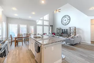 9411 Kingsford Valley Ct, Tomball, TX 77375 - Photo 16