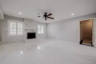 4506 Mimosa Dr, Bellaire, TX 77401 - Photo 18