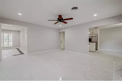 4506 Mimosa Drive, Bellaire, TX 77401 - Photo 16