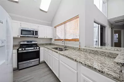 13134 Bamboo Forest Trail, Houston, TX 77044 - Photo 8