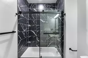 321 Briarwood Dr, Baytown, TX 77520 - Photo 24