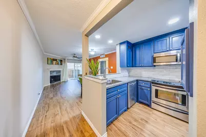 18800 Egret Bay Boulevard #401, Webster, TX 77058 - Photo 6