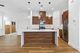 4618 Ward St, Houston, TX 77021 - Photo 8