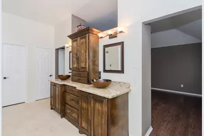 14218 Sun Harbor Drive, Houston, TX 77062 - Photo 10