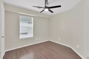 122 N N Camelia Grove Circle, The Woodlands, TX 77382 - Photo 16